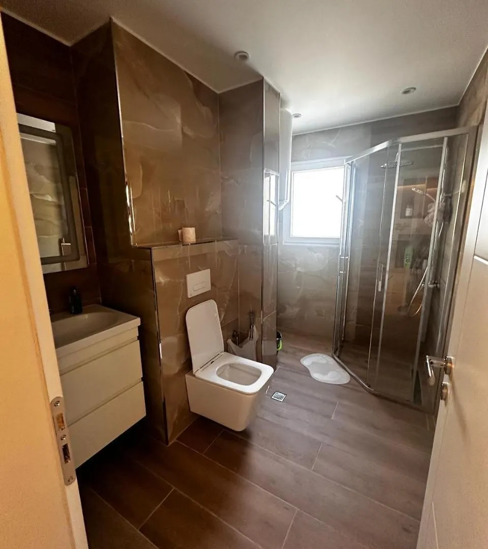 Deivis Apartment Tirana 0*,
