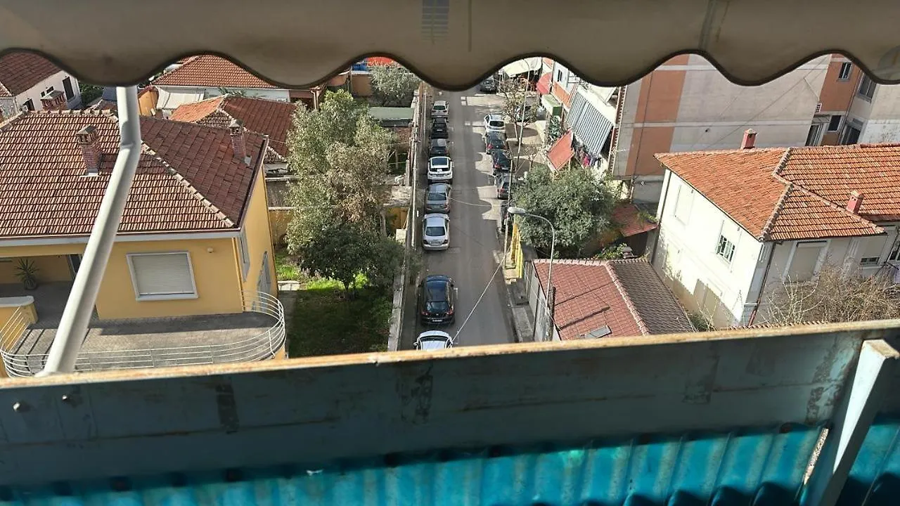 Deivis Apartment Tirana